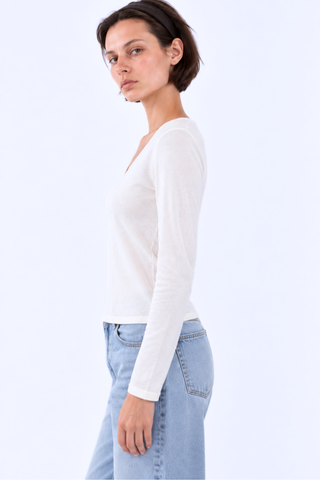 Long Sleeve V Neck with Rolled Trims