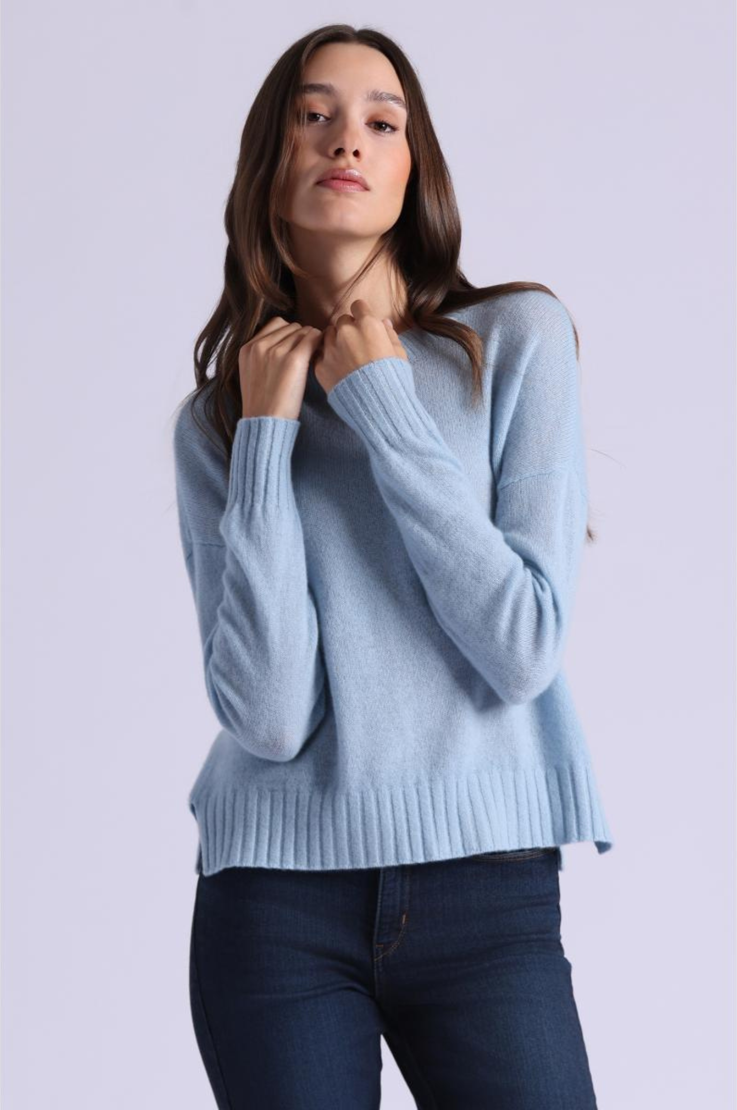 Cashmere Raglan Crew