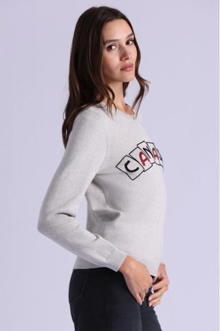 Canasta Embroidered Pullover
