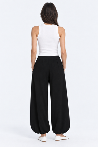 Soft Contour Balloon Pant