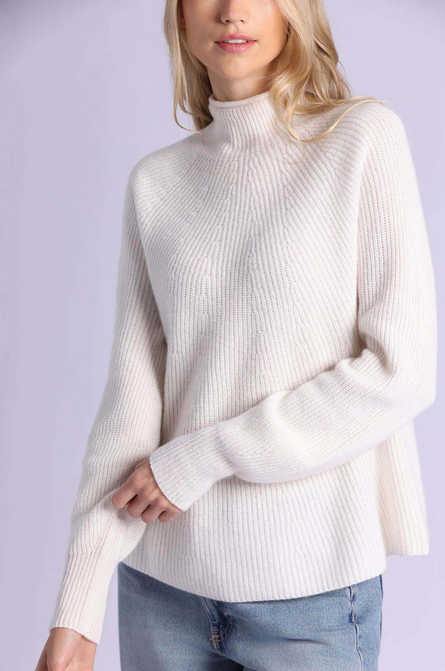 Luxe Cashmere Seamless Mock Neck – Minnie Rose