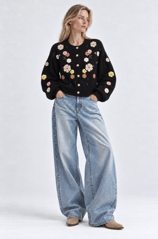 Balloon Crew Neck Cardigan with Floral Embroidery