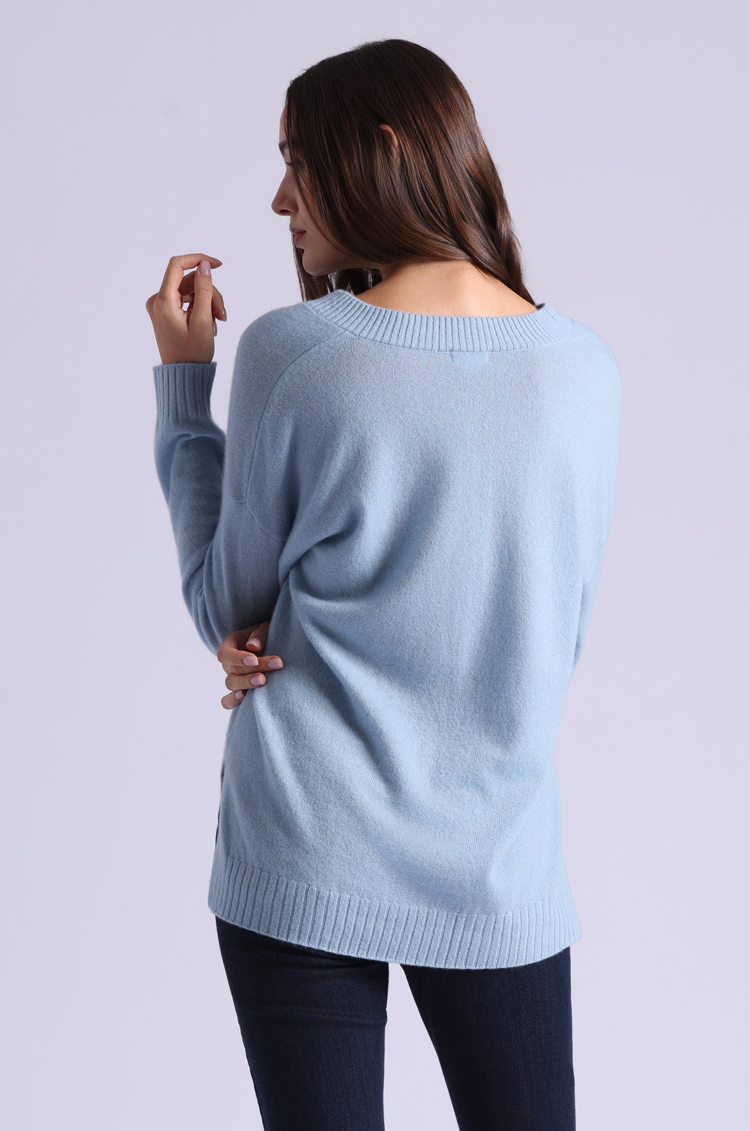 Cashmere Long and Lean V Neck – Minnie Rose